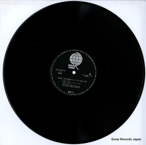 VARGA, TIBOR mozart; divertimento no.17 in d major k.334 UDL-3027-V
