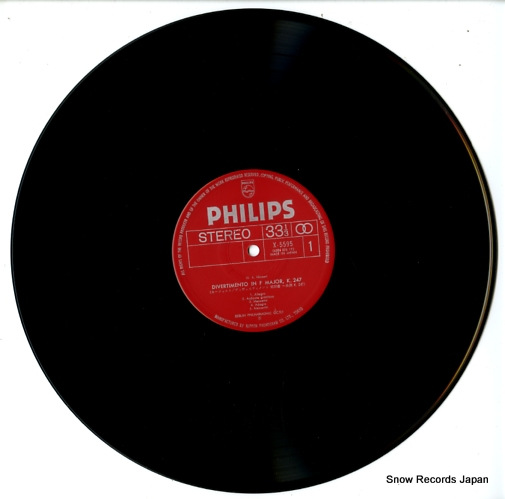 BERLIN PHILHARMONIC OCTET mozart; two divertimentos X-5595