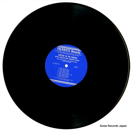 IRON MOUNTAIN STRING BAND, THE walkin' in the parlor FA2477
