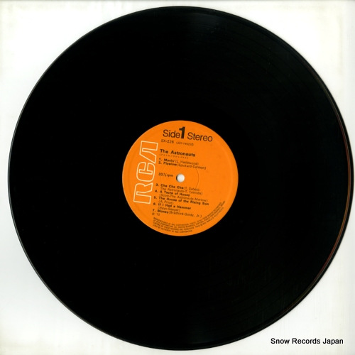 ASTRONAUTS, THE the astronauts SX-226
