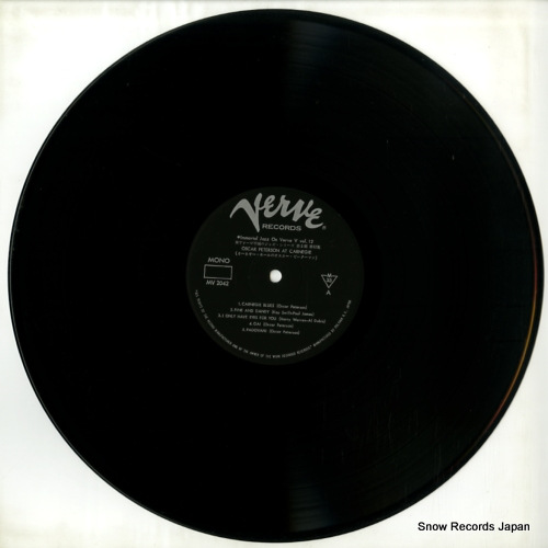 PETERSON, OSCAR oscar peterson at carnegie MV2042