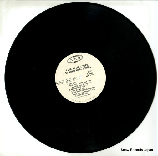 NEWELL, NORMAN i gave my love a flower LN24323