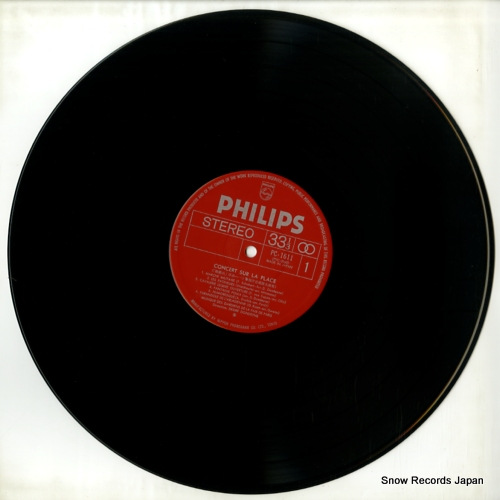 DONDEYNE, DESIRE concert sur la place PC-1611