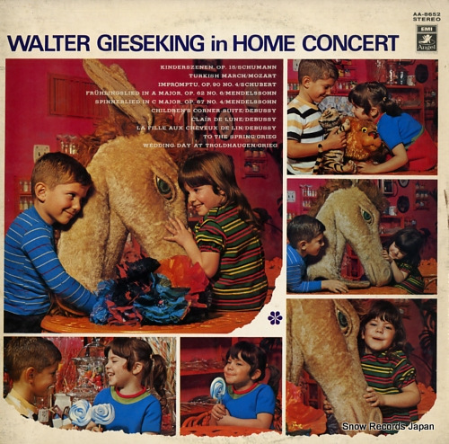GIESEKING, WALTER walter gieseking in home concert AA-8652